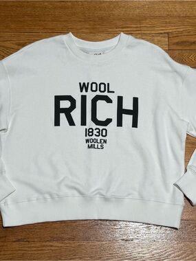 Target X Wool Rich 1830 Woolen Mills Women’s Crewneck (Medium) Sweatshirt